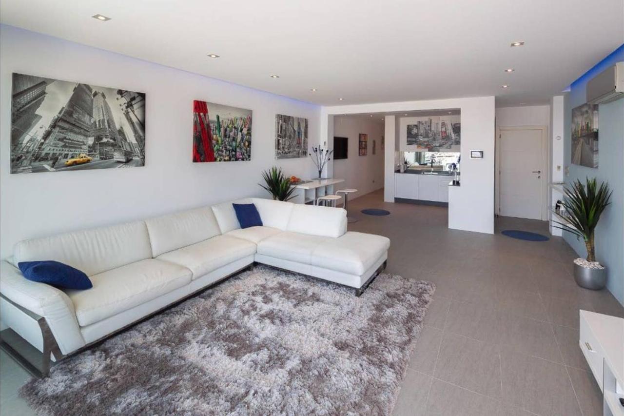 Modern Frontline Puerto Banus M2 Marbella