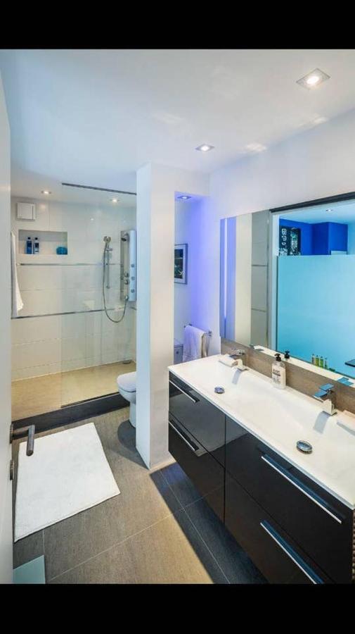 Modern Frontline Puerto Banus M2 Lägenhet Marbella