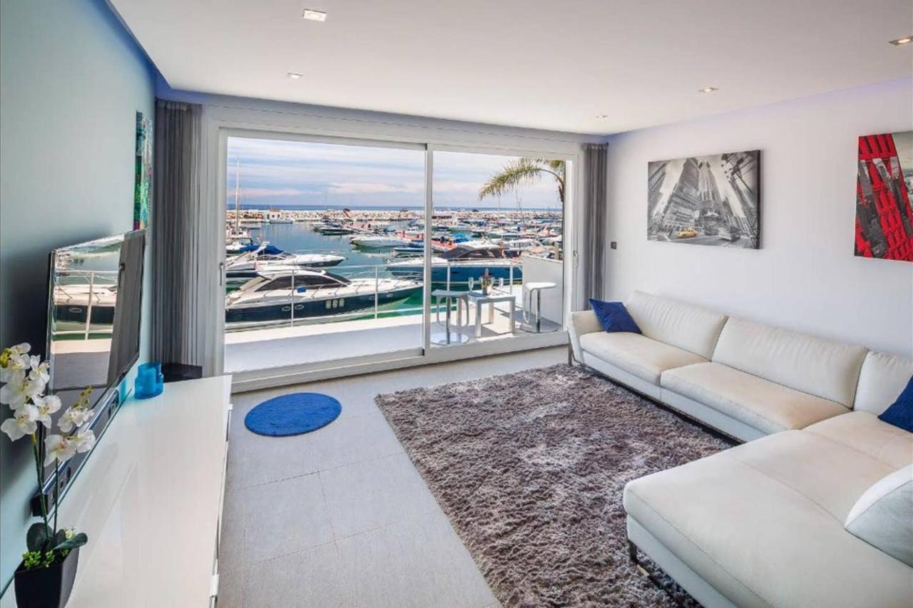 Modern Frontline Puerto Banus M2 Lägenhet Marbella